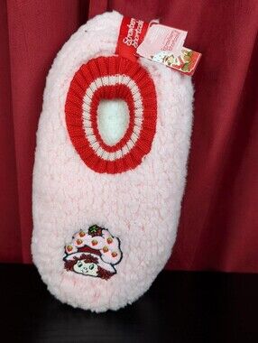 New with Tags 2024 The World of Strawberry Shortcake Fuzzy Babba Slippers